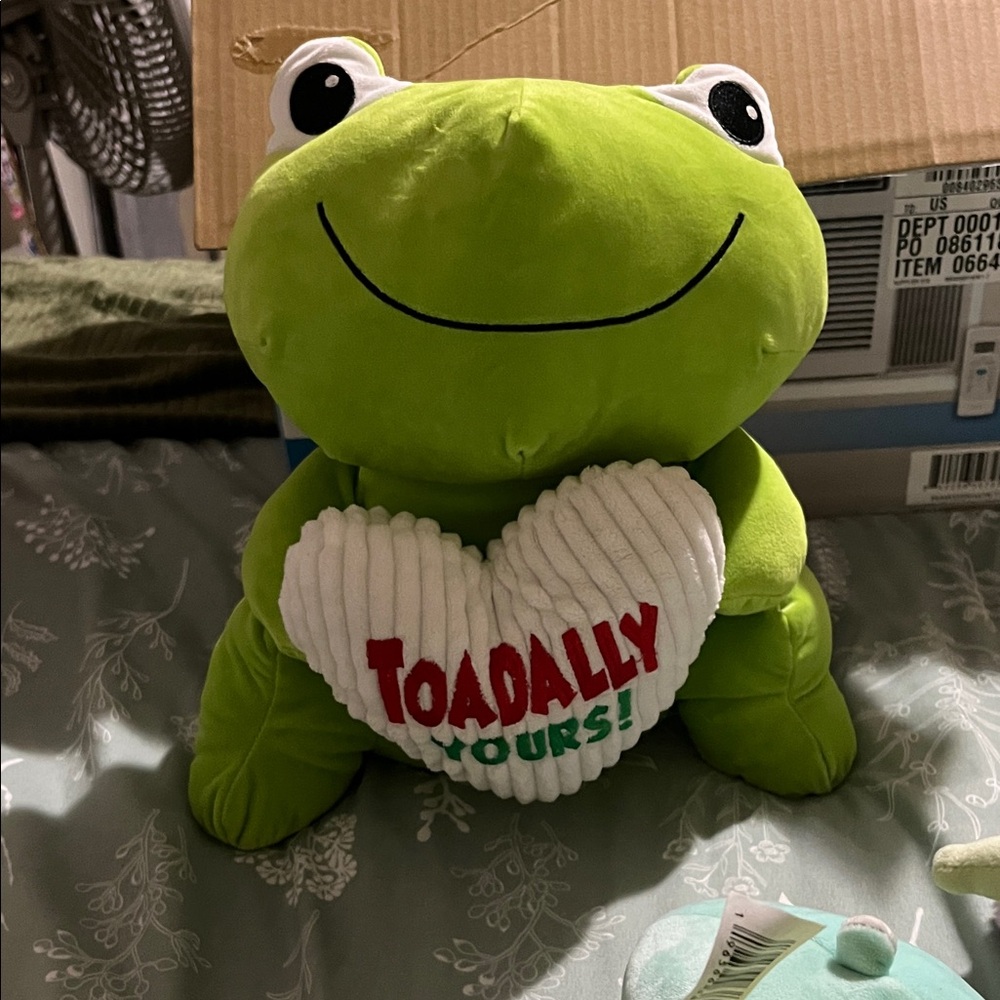 Green Frog Plush with Heart